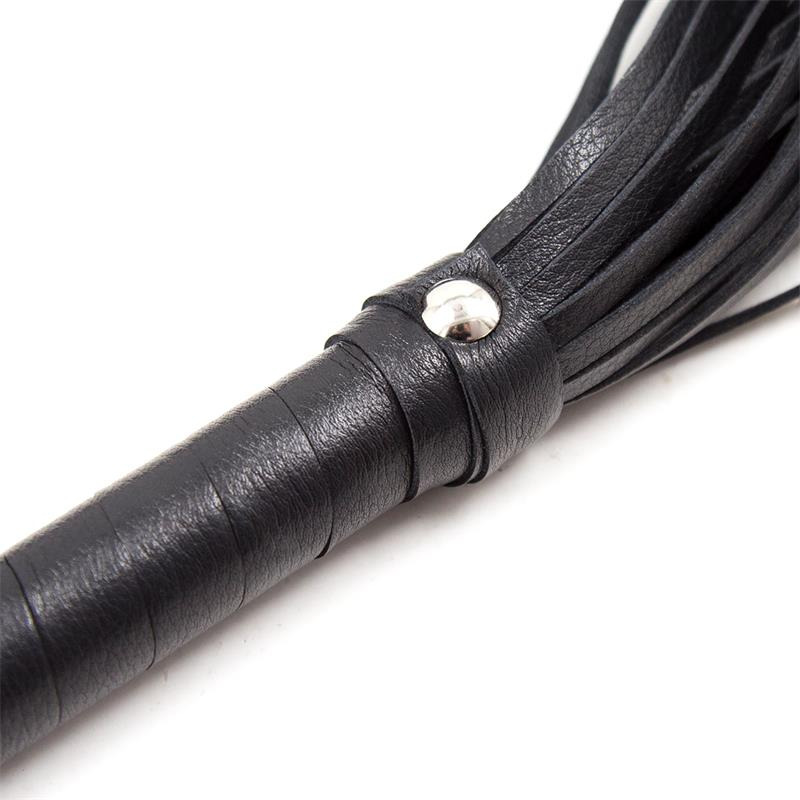 Flogger 69 cm Negro